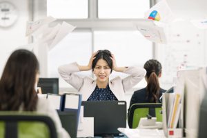 文書管理における「保管」と「保存」の定義とその移行基準